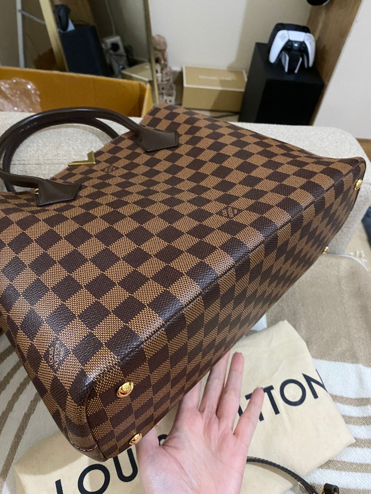 Louis Vuitton Kesington Damier Ebene