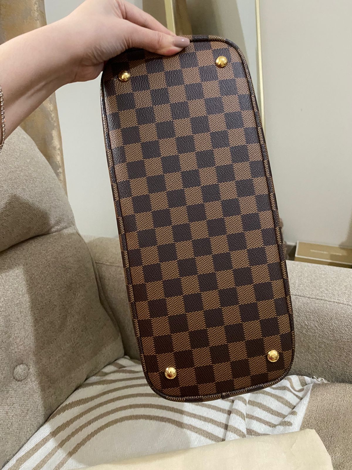 Louis Vuitton Kesington Damier Ebene