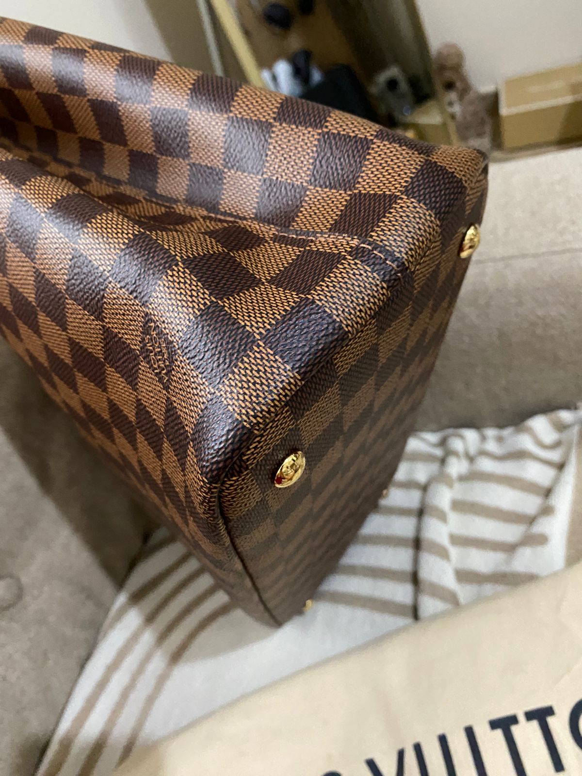 Louis Vuitton Kesington Damier Ebene