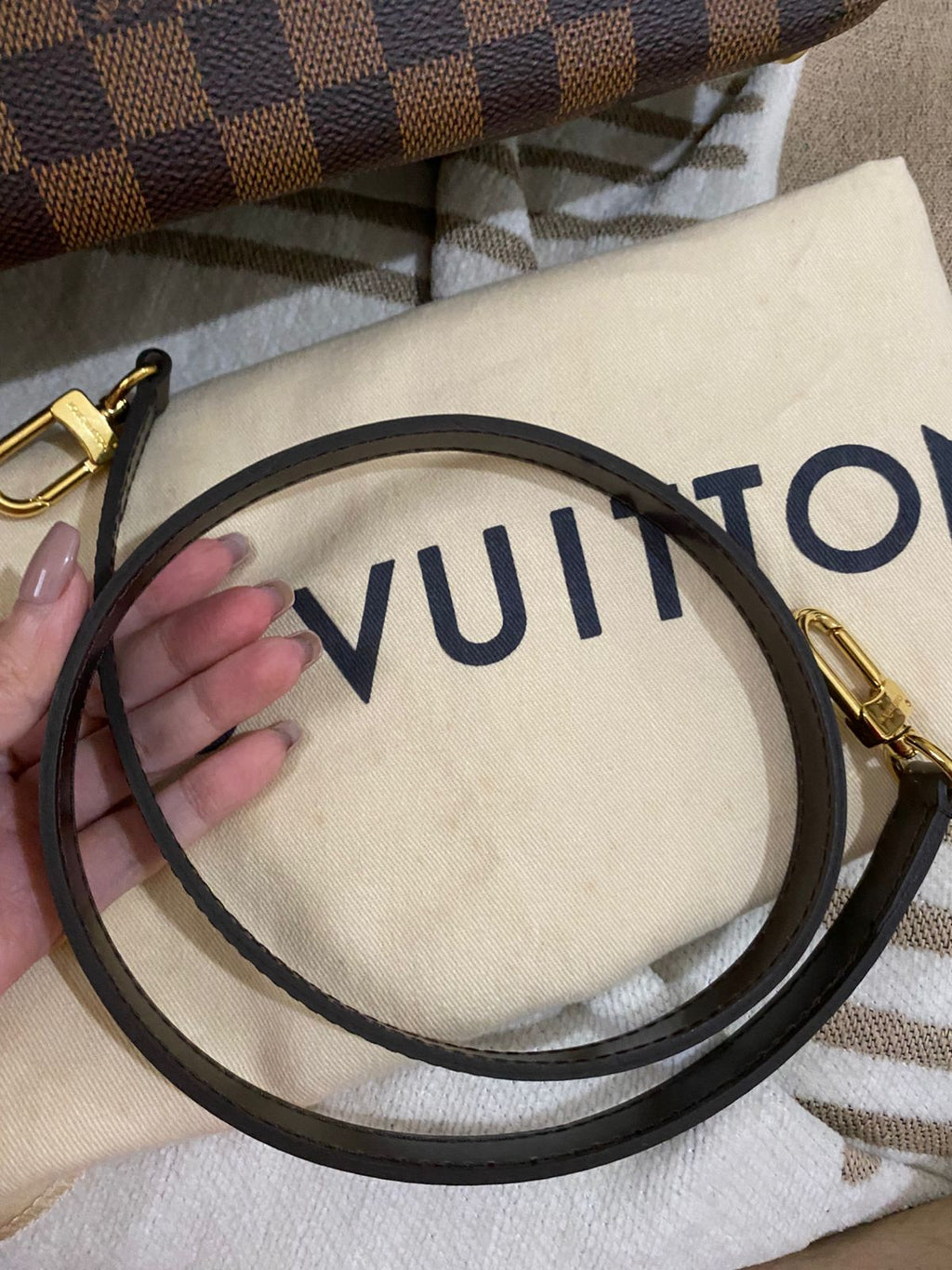 Louis Vuitton Kesington Damier Ebene