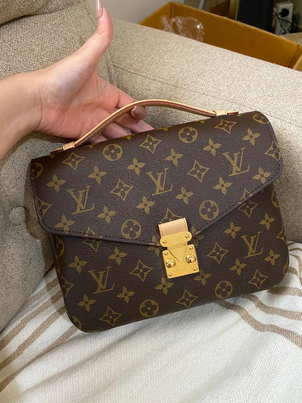 Louis Vuitton Monogram Canvas Pochette Metis