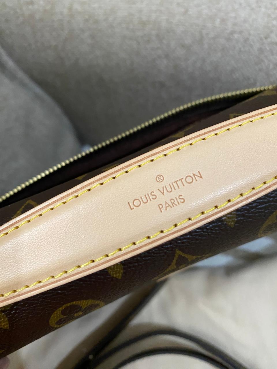 Louis Vuitton Monogram Canvas Pochette Metis