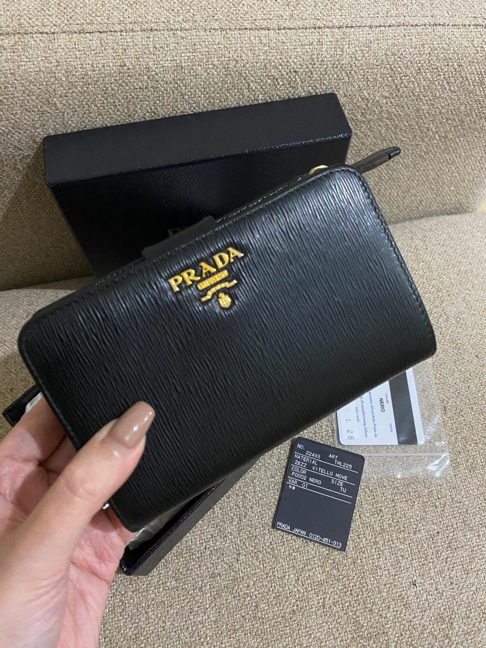 PRADA SAFFIANO BIFOLD WALLET