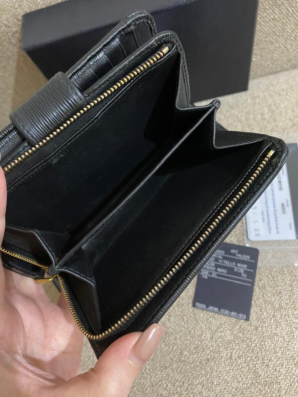 PRADA SAFFIANO BIFOLD WALLET