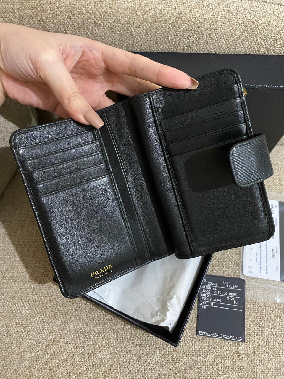 PRADA SAFFIANO BIFOLD WALLET