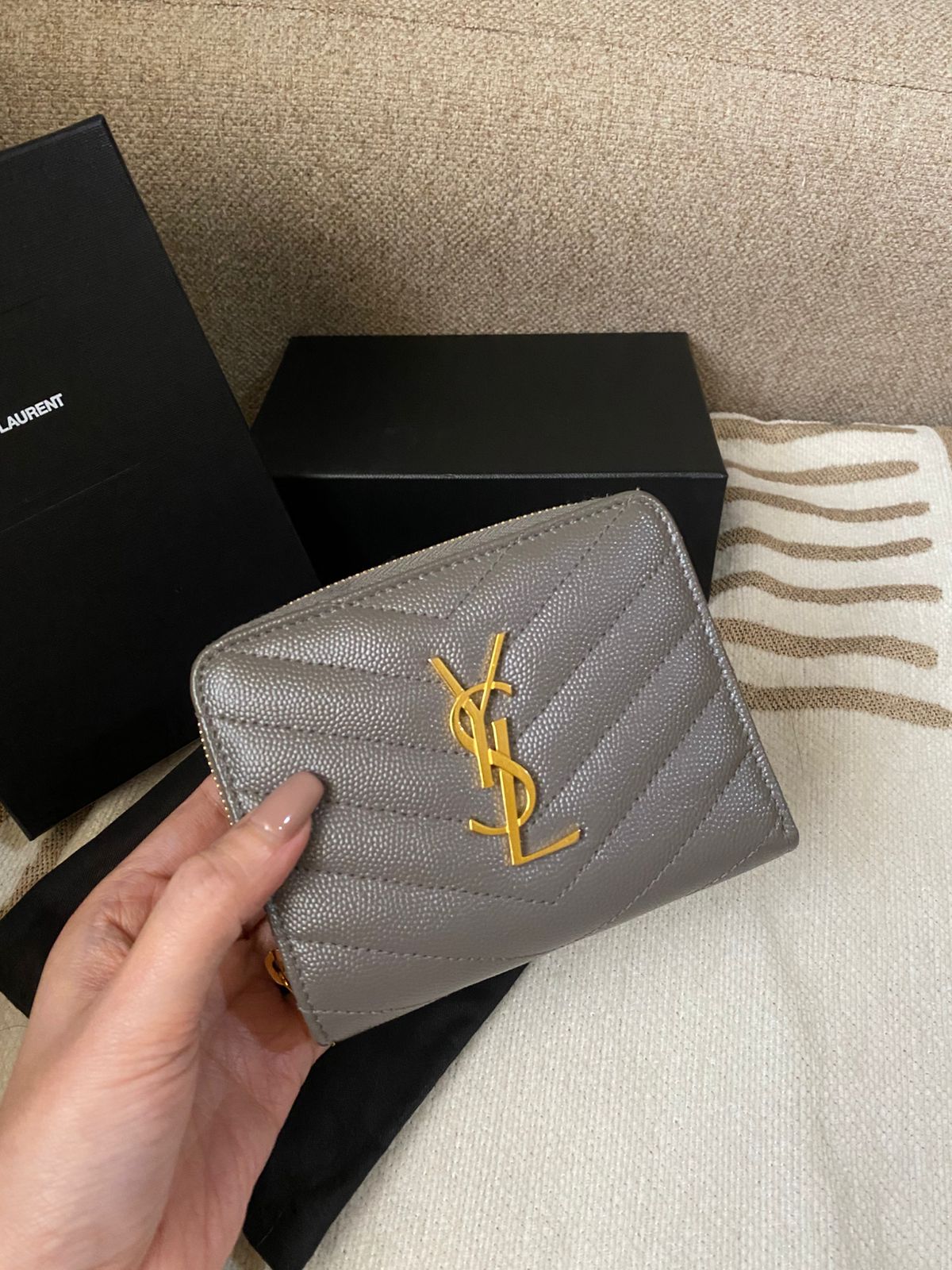 Yves Saint Laurent CASSANDRE MATELASSÉ compact zip around wallet in grain de poudre leather