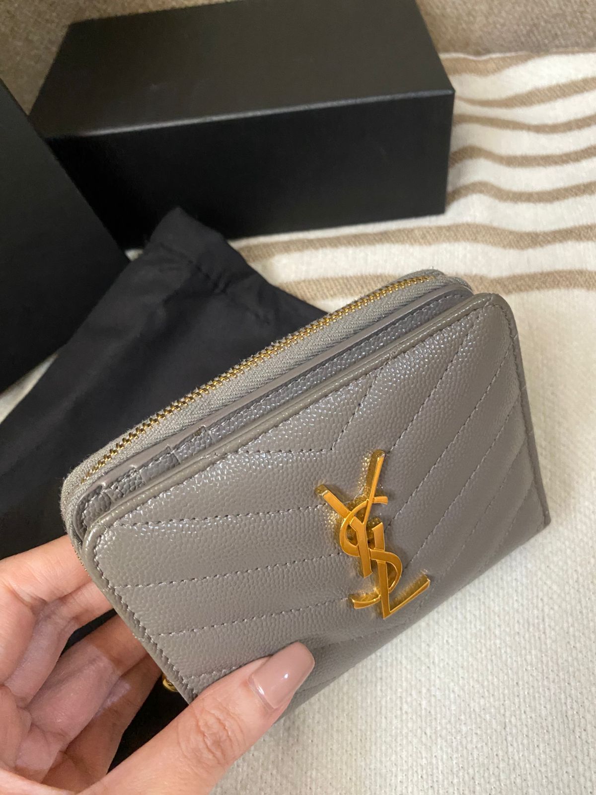 Yves Saint Laurent CASSANDRE MATELASSÉ compact zip around wallet in grain de poudre leather