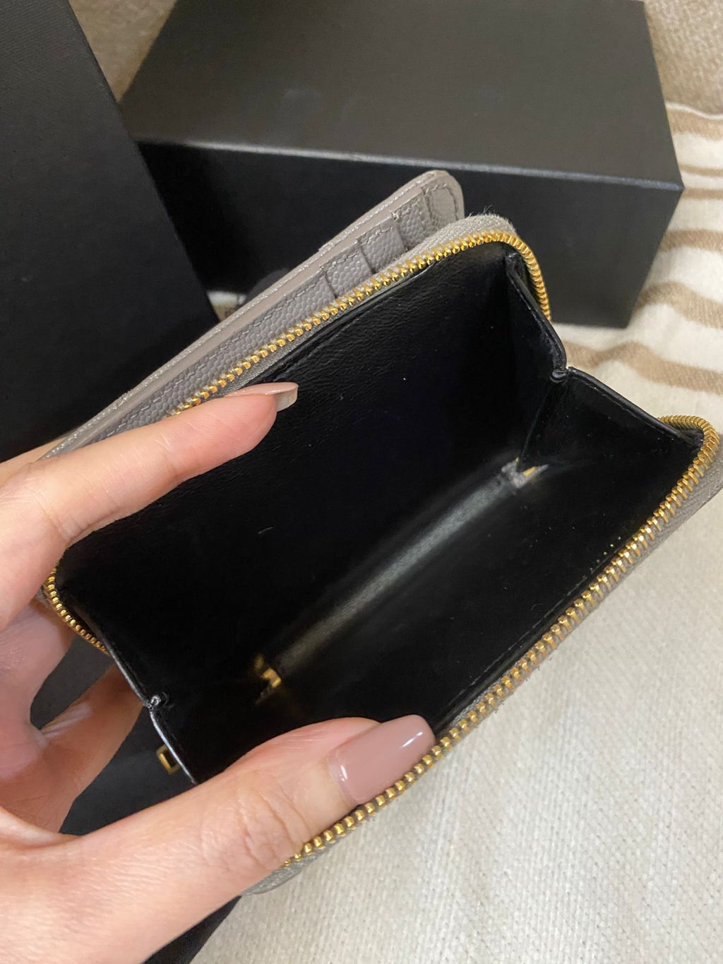 Yves Saint Laurent CASSANDRE MATELASSÉ compact zip around wallet in grain de poudre leather