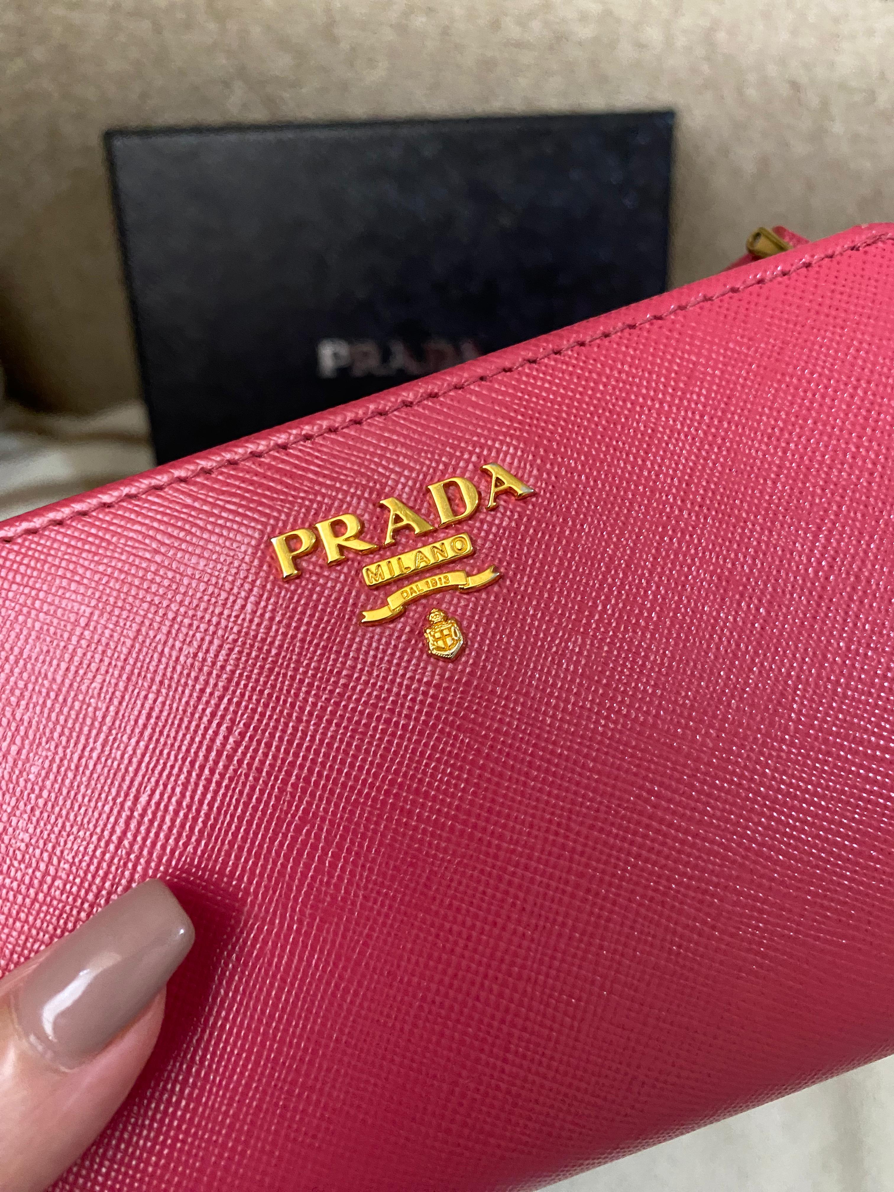 PRADA Saffiano Bi Fold women's wallet