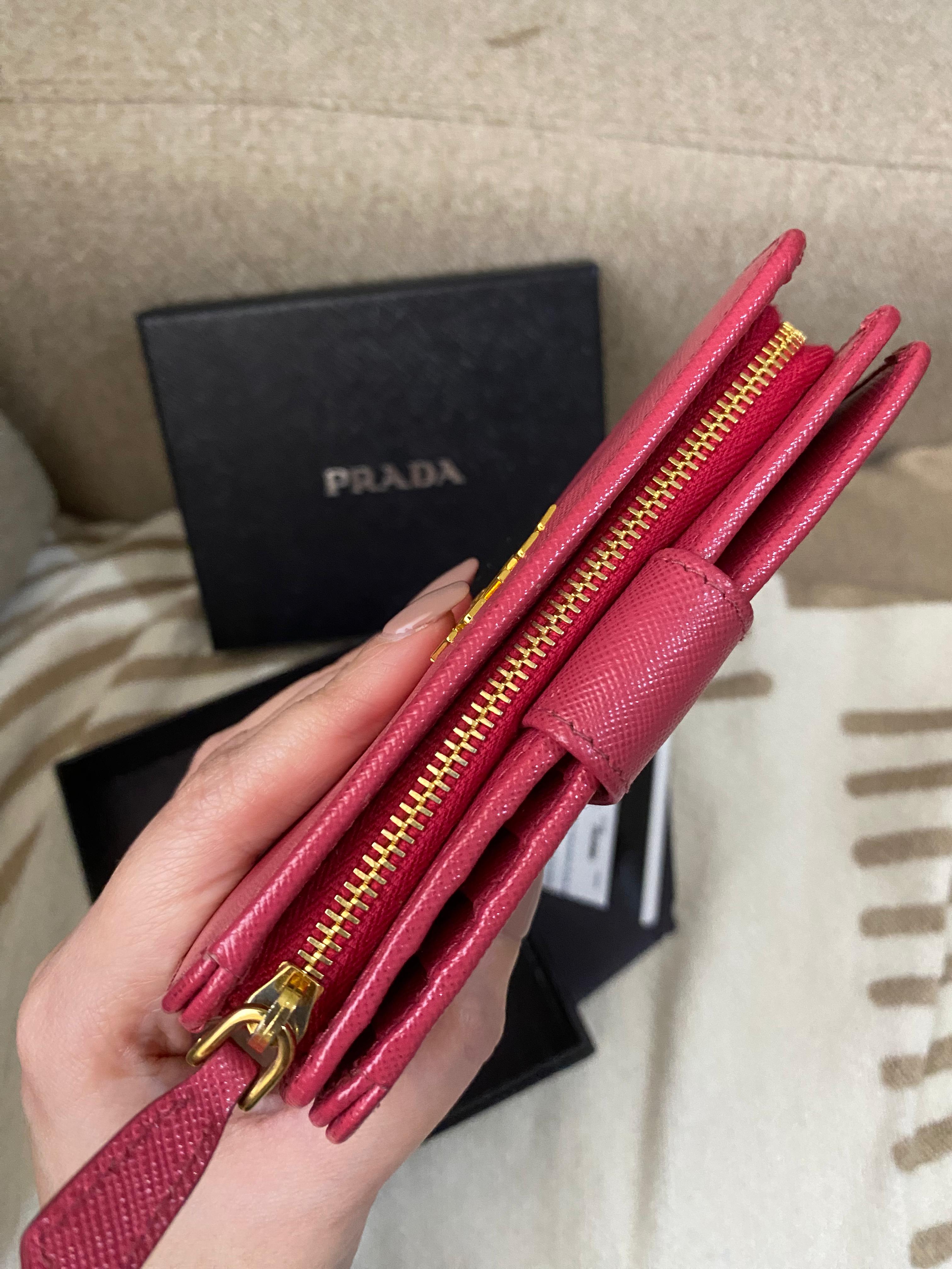 PRADA Saffiano Bi Fold women's wallet