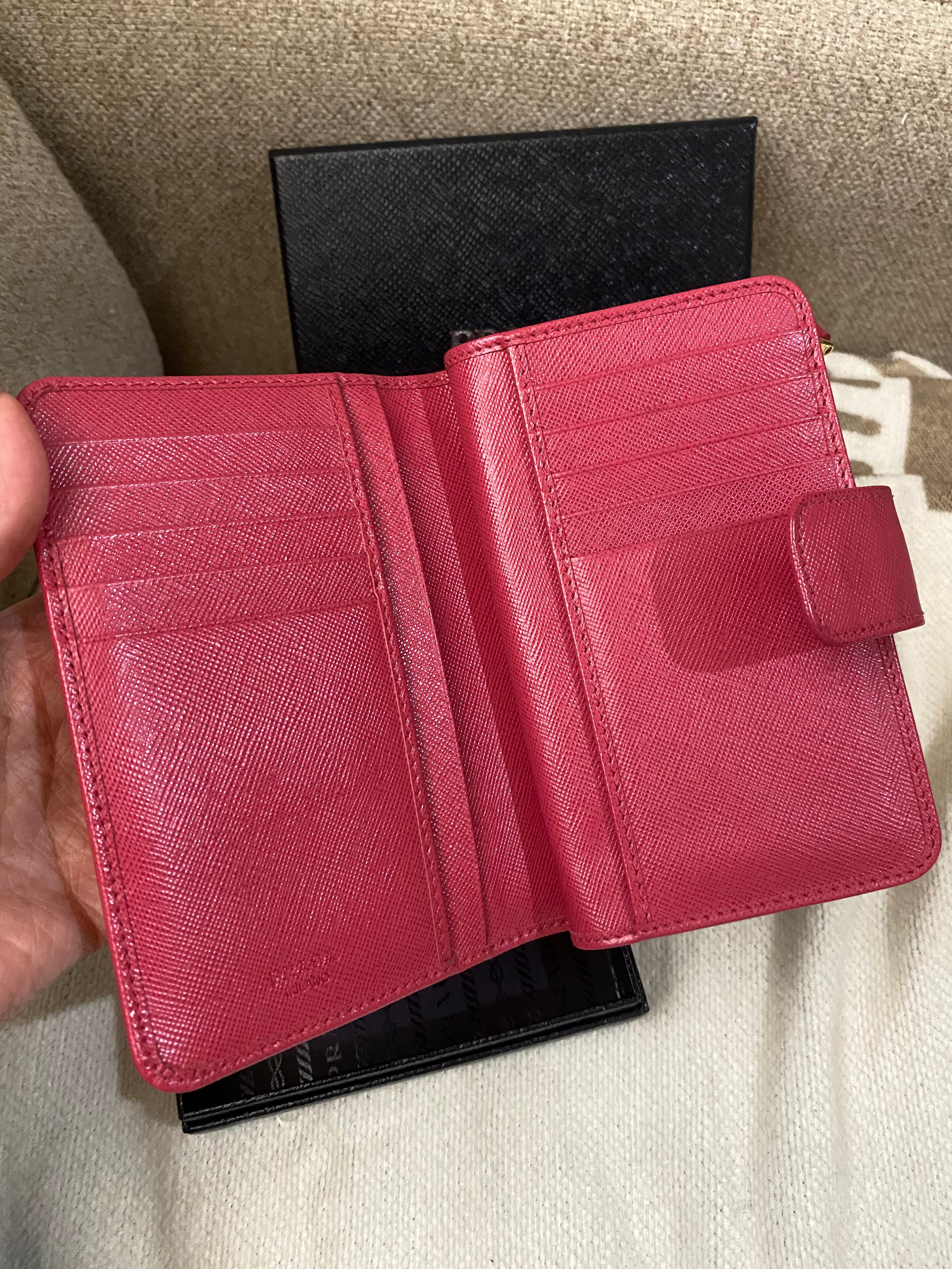 PRADA Saffiano Bi Fold women's wallet