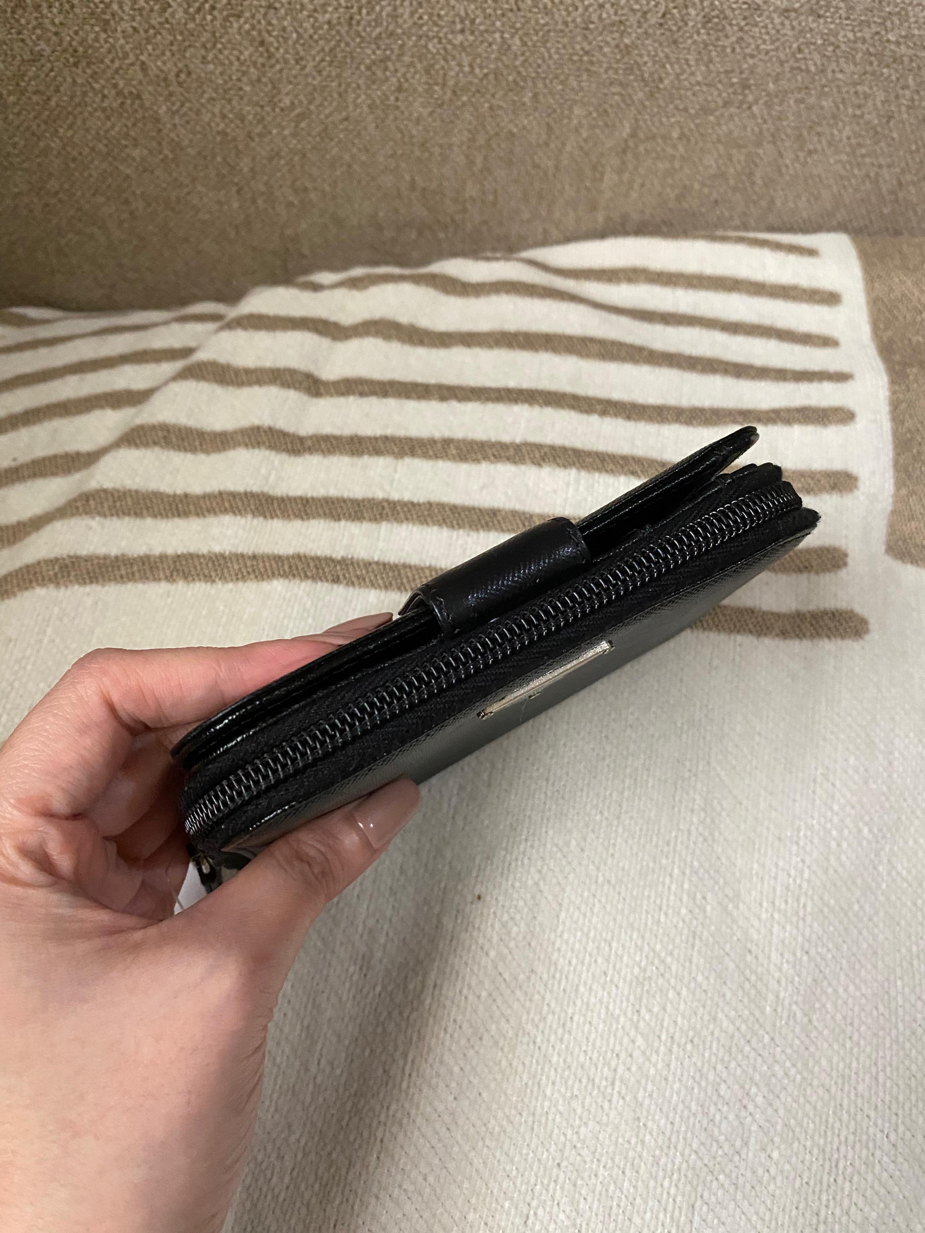 PRADA Saffiano Bi Fold medium women's wallet