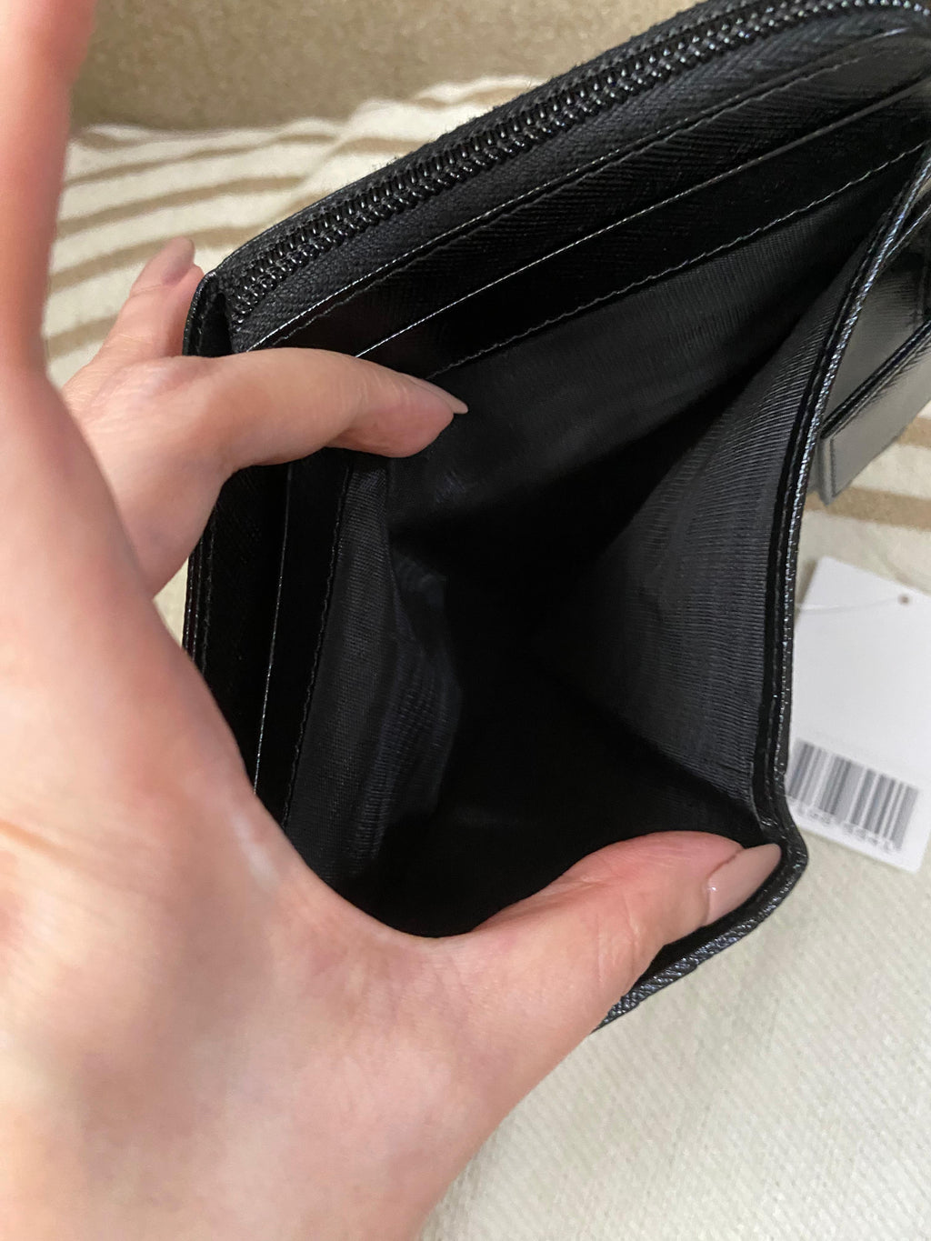 PRADA Saffiano Bi Fold medium women's wallet