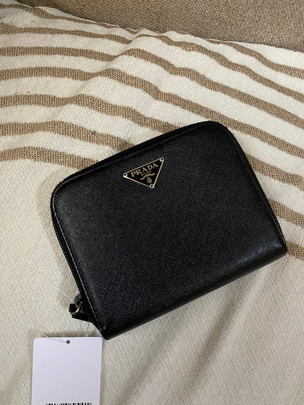PRADA Saffiano Bi Fold medium women's wallet