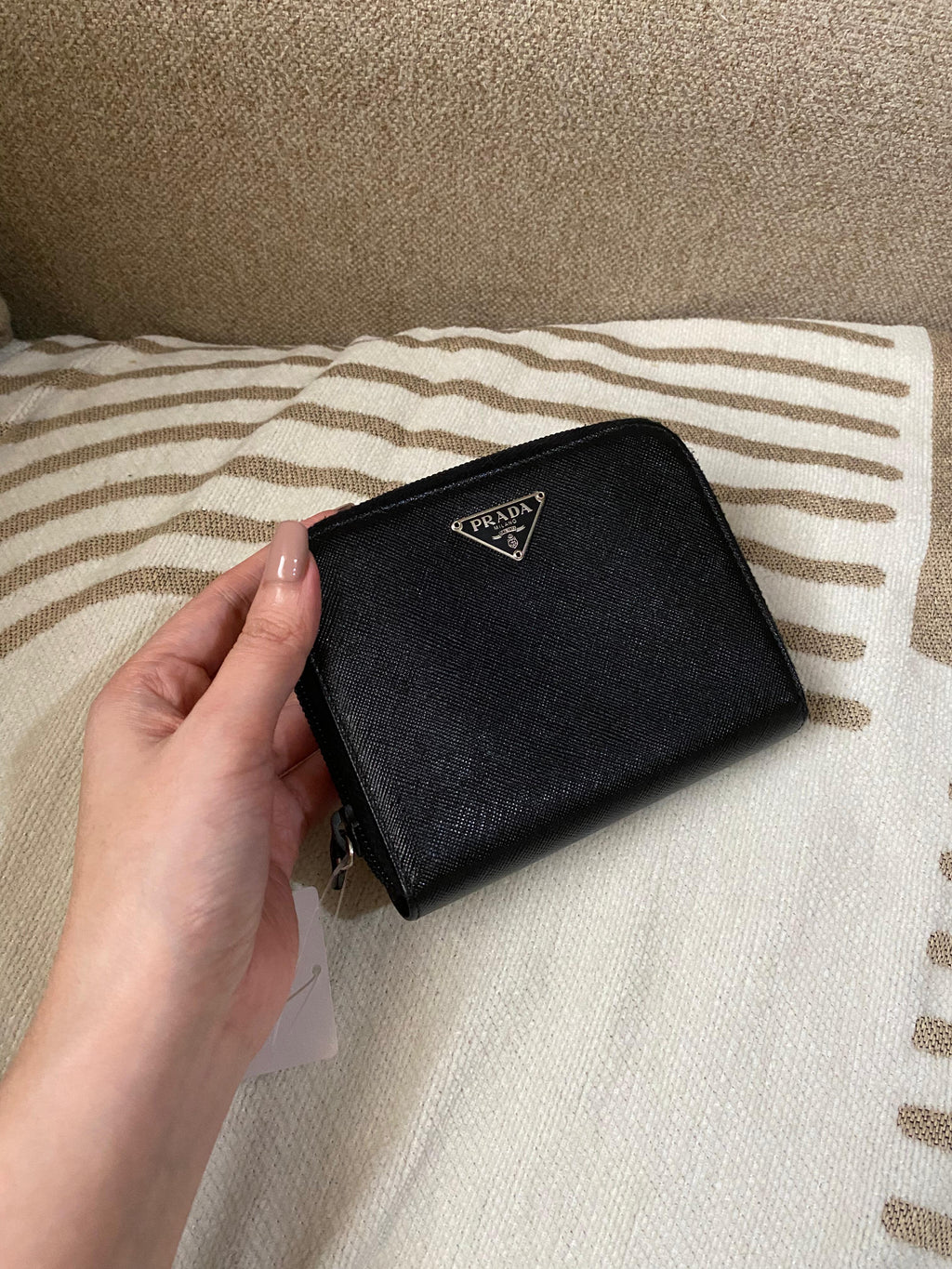 PRADA Saffiano Bi Fold medium women's wallet