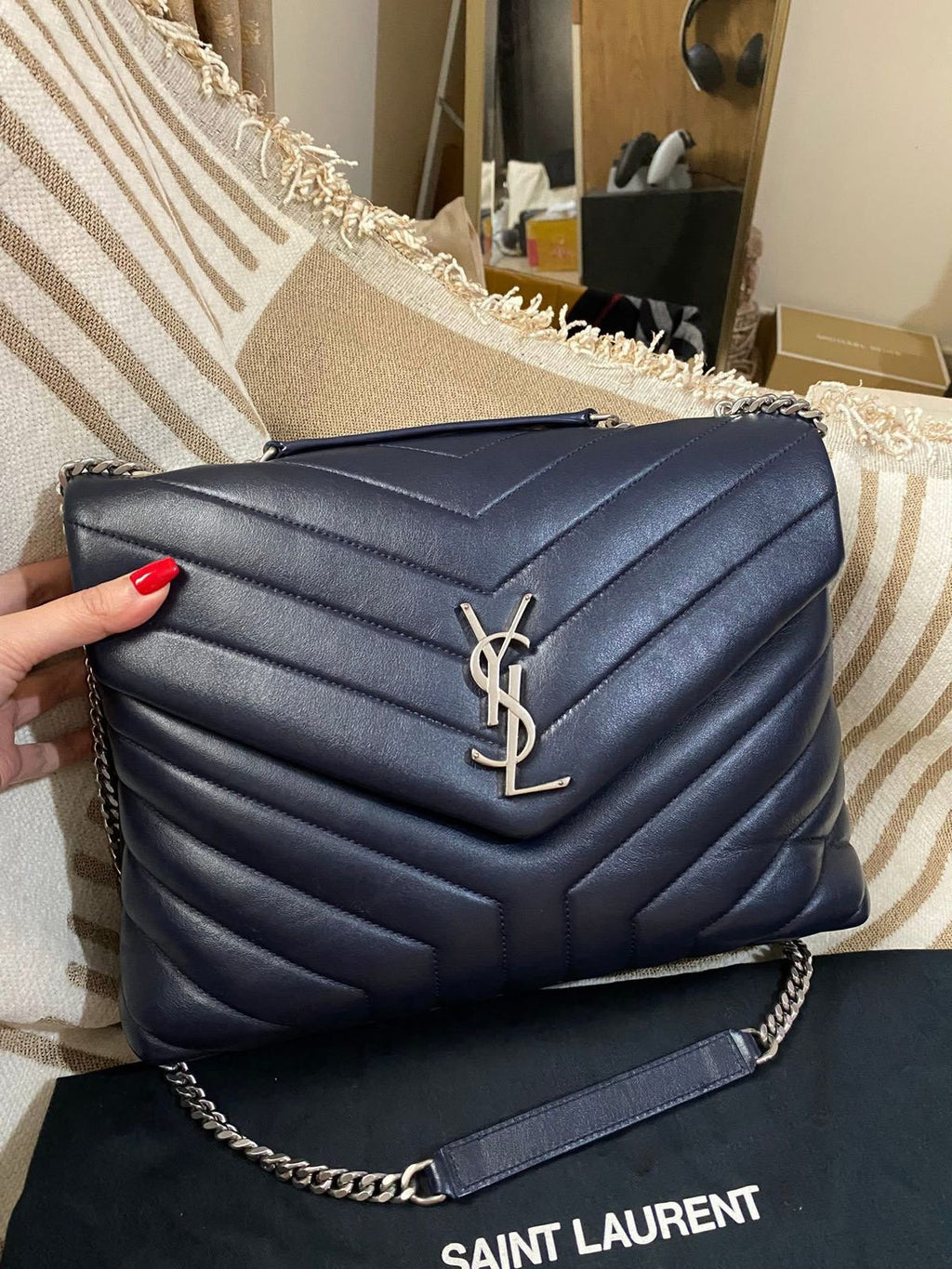 Yves Saint Laurent Loulou medium
