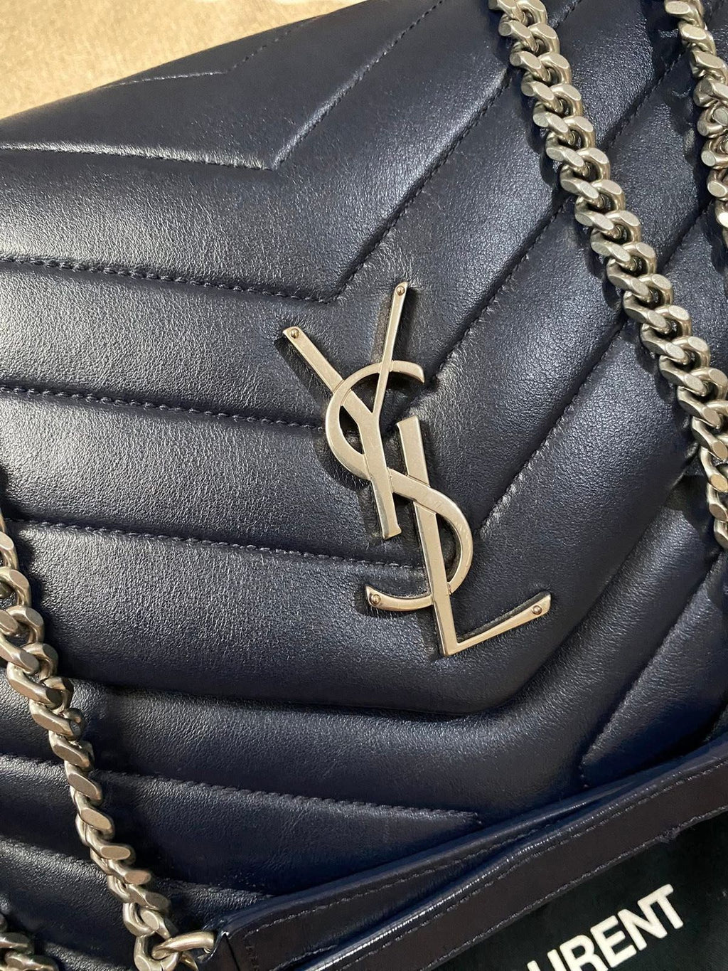 Yves Saint Laurent Loulou medium