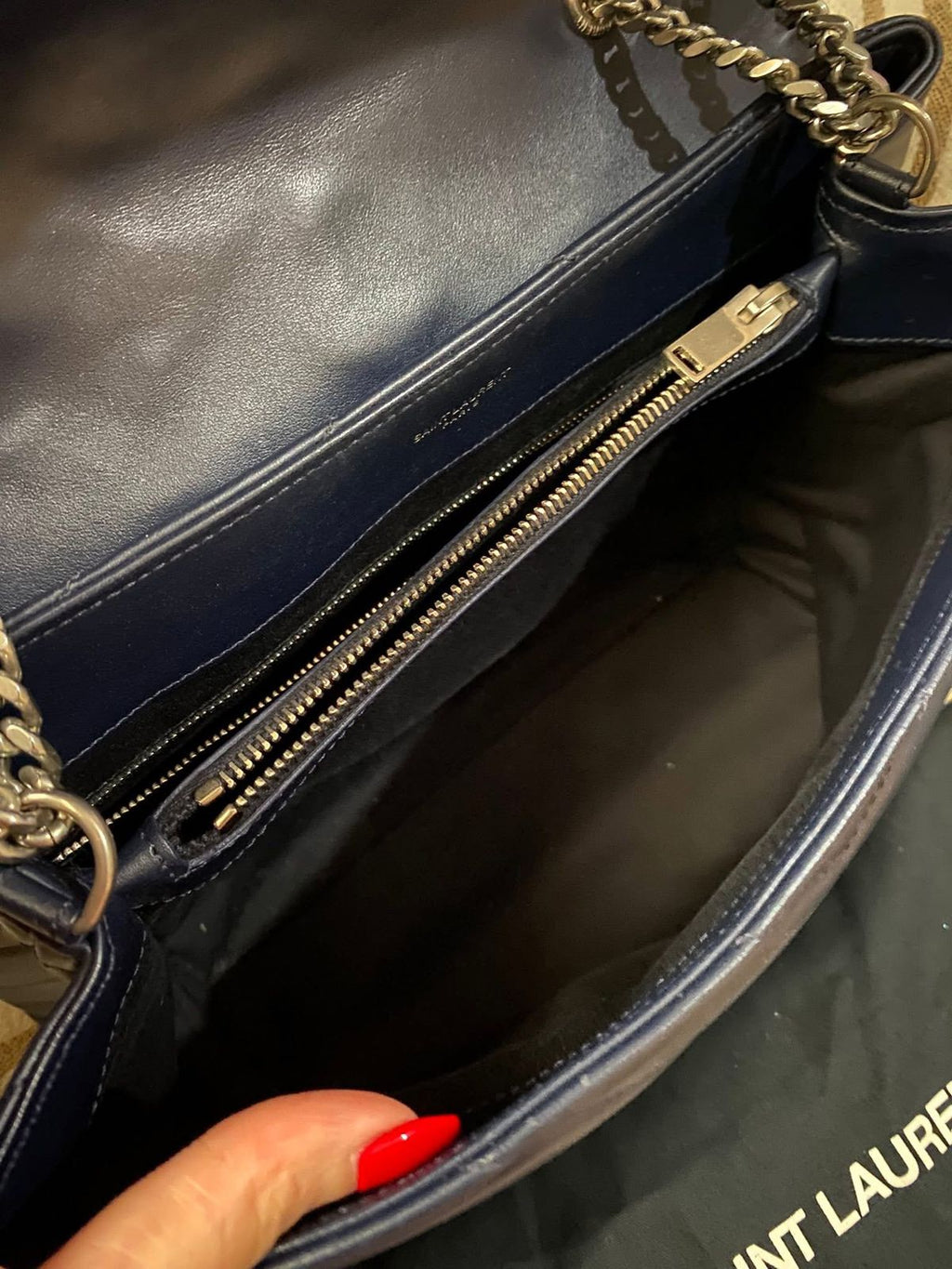 Yves Saint Laurent Loulou medium