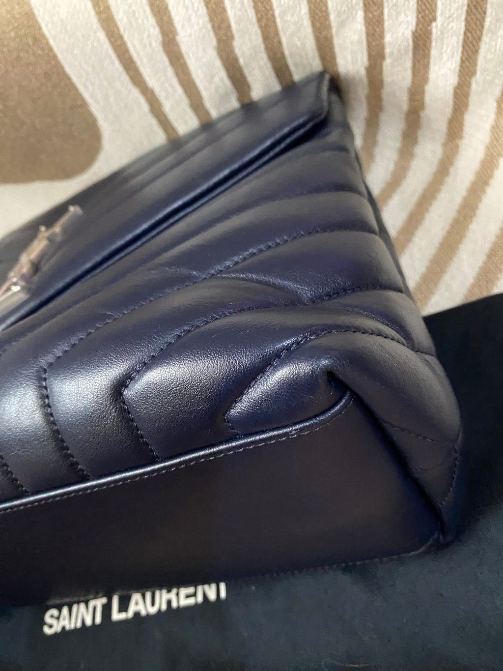 Yves Saint Laurent Loulou medium