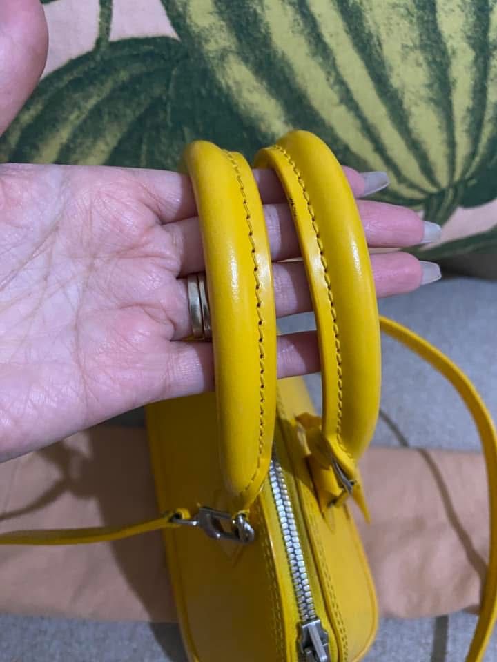 Louis Vuitton Yellow Epi Alma MM