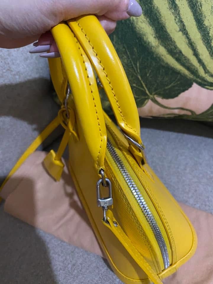 Louis Vuitton Yellow Epi Alma MM