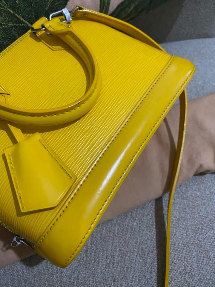 Louis Vuitton Yellow Epi Alma MM