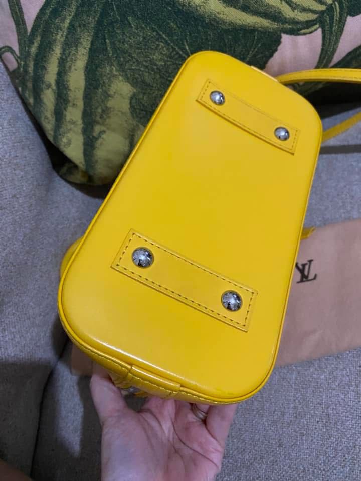Louis Vuitton Yellow Epi Alma MM