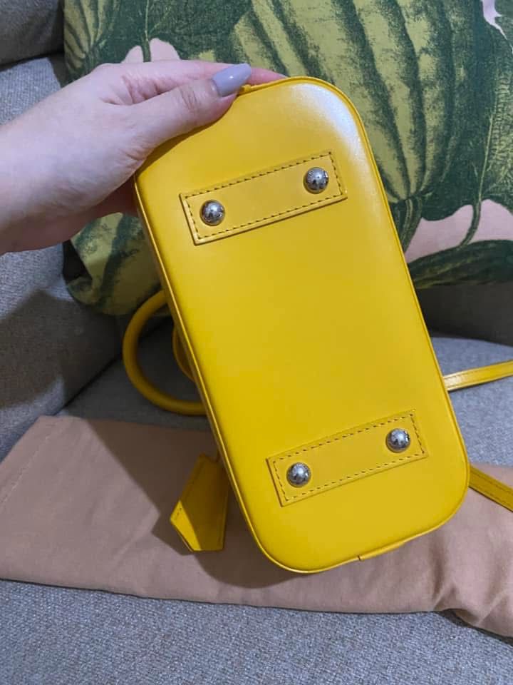 Louis Vuitton Yellow Epi Alma MM