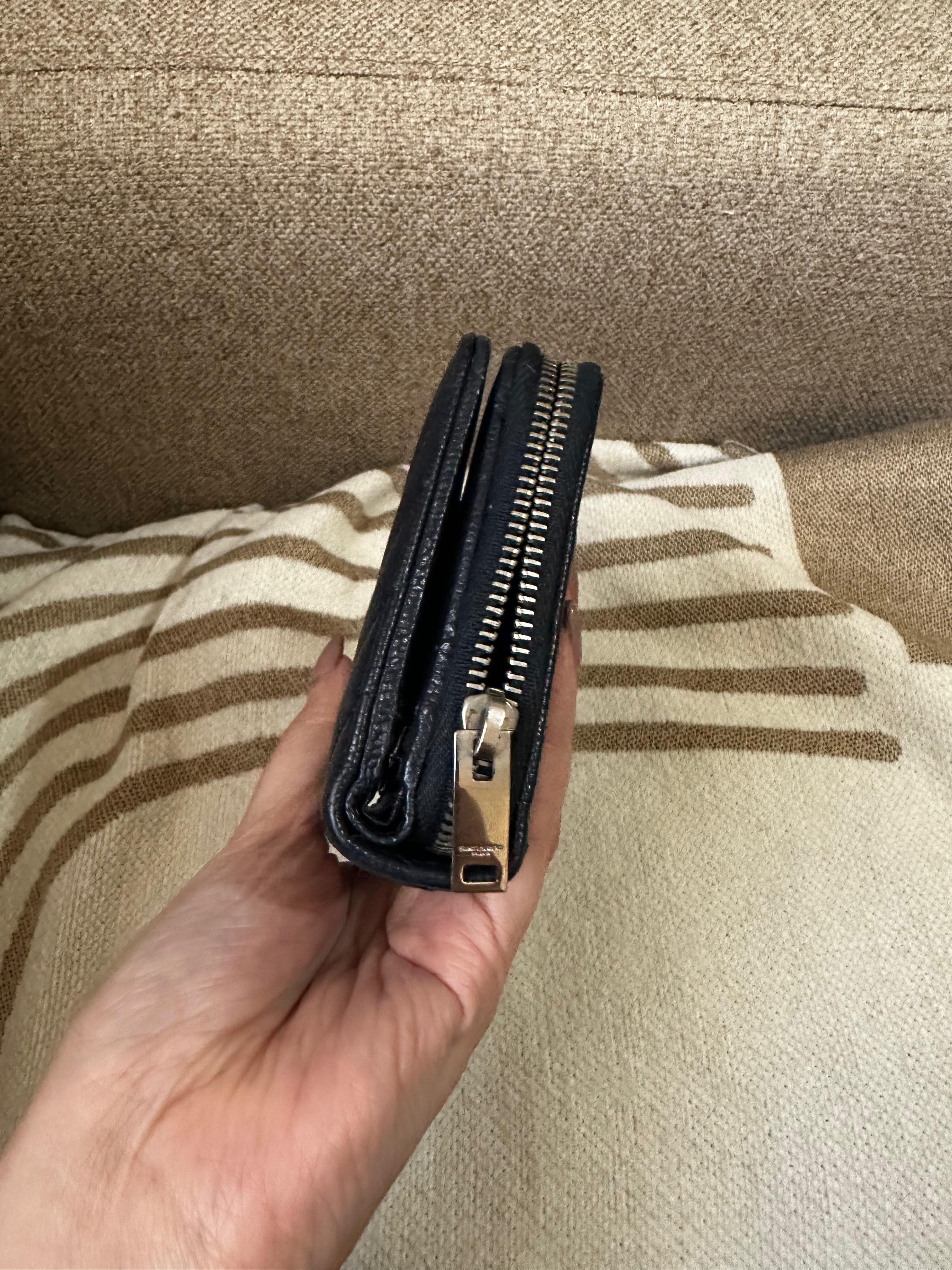 Yves Saint Laurent Bi Fold