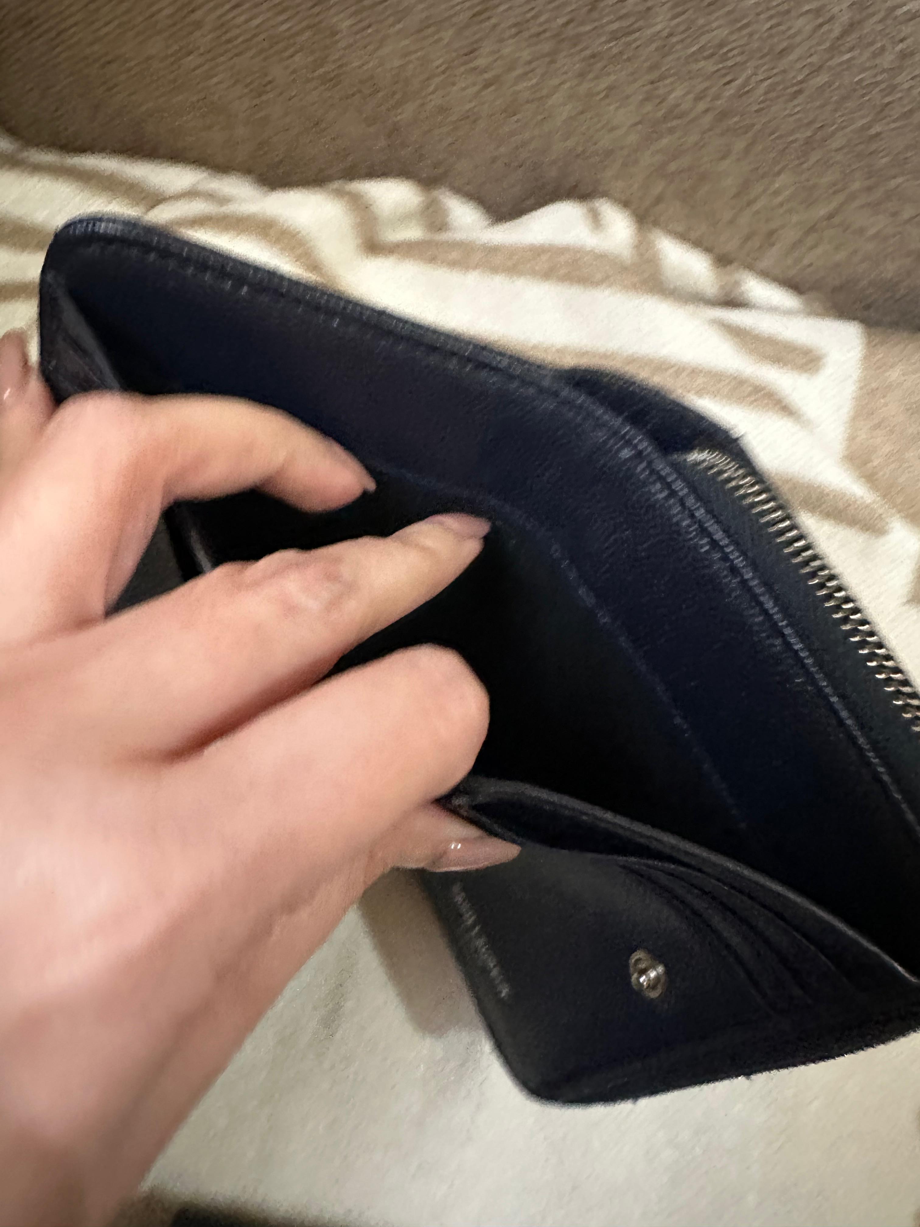 Yves Saint Laurent Bi Fold