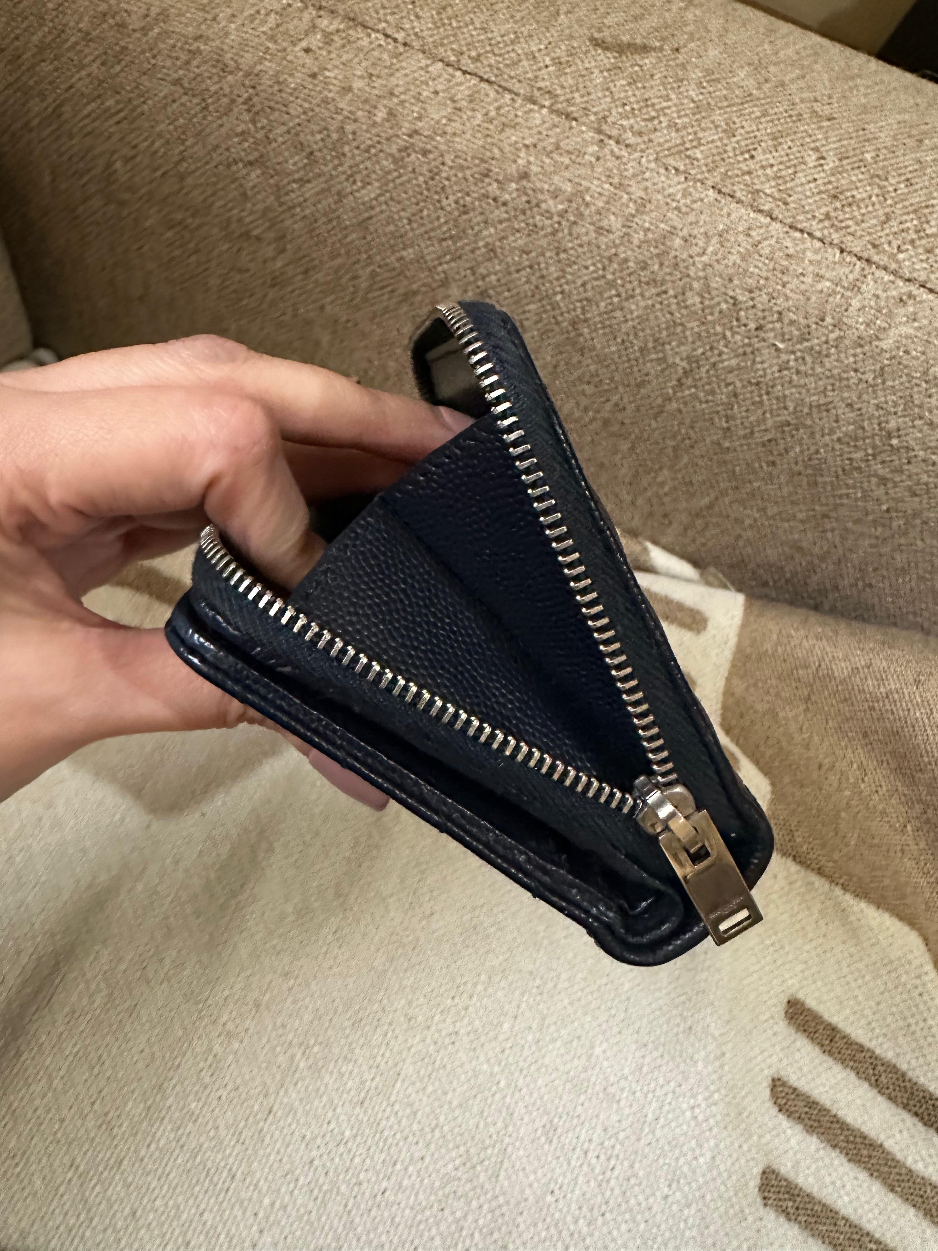 Yves Saint Laurent Bi Fold