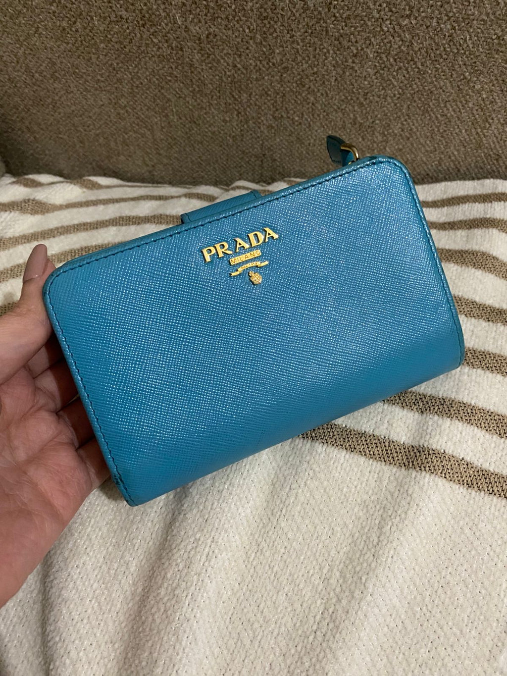 PRADA Saffiano Bi Fold Wallet