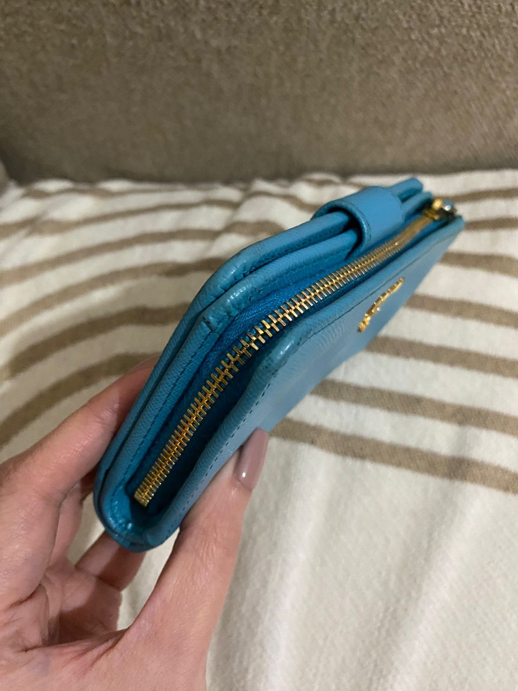 PRADA Saffiano Bi Fold Wallet