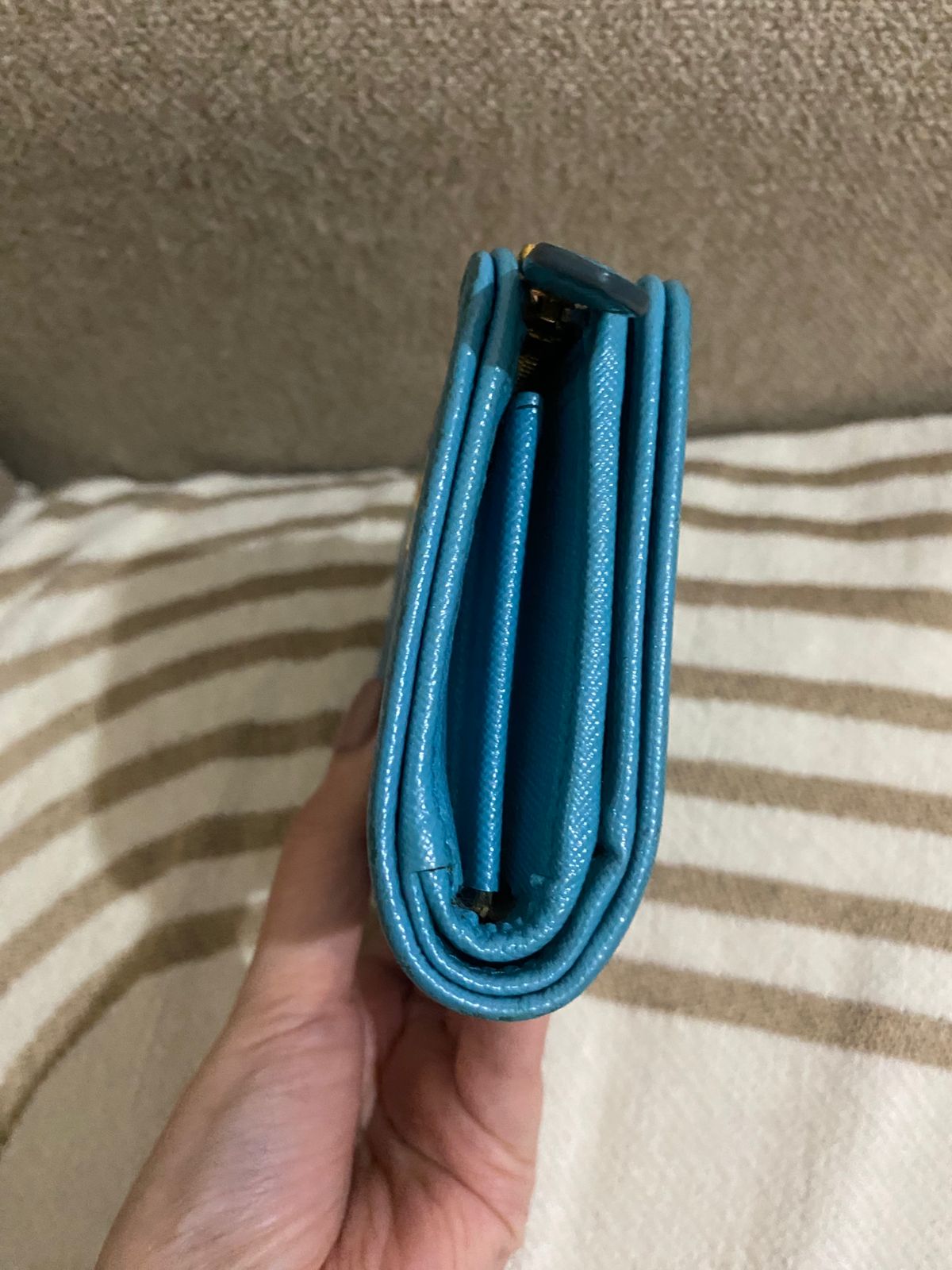 PRADA Saffiano Bi Fold Wallet