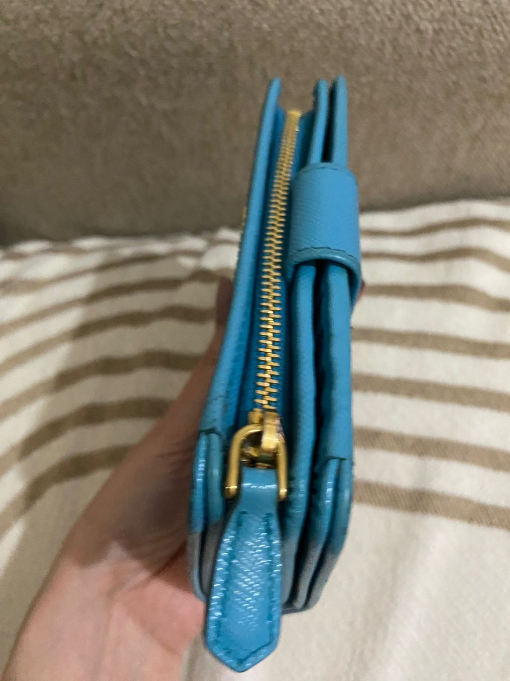 PRADA Saffiano Bi Fold Wallet