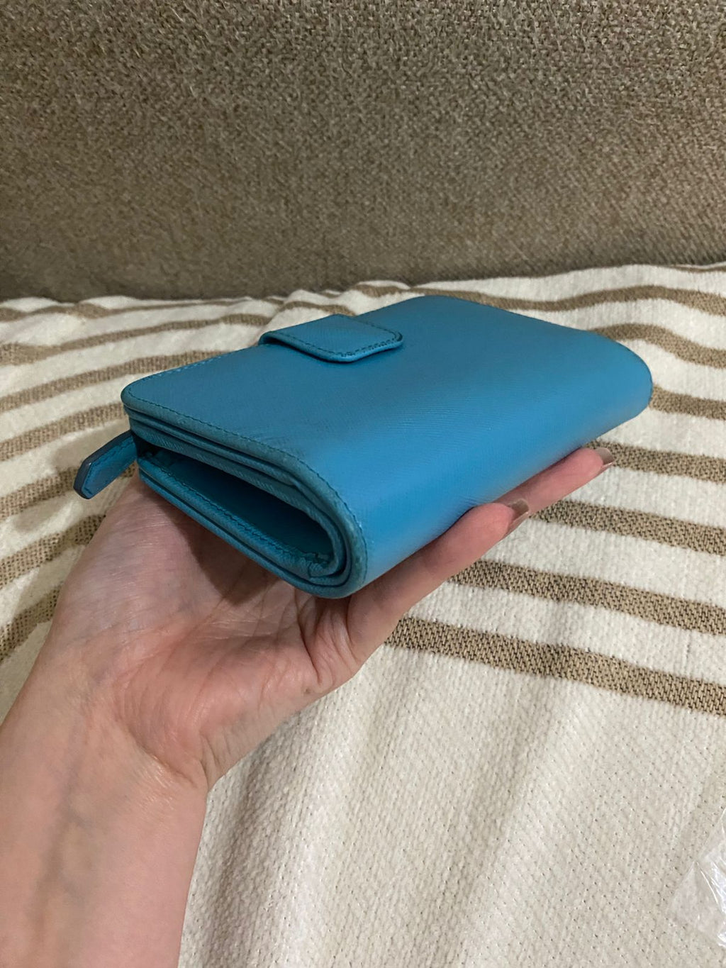 PRADA Saffiano Bi Fold Wallet