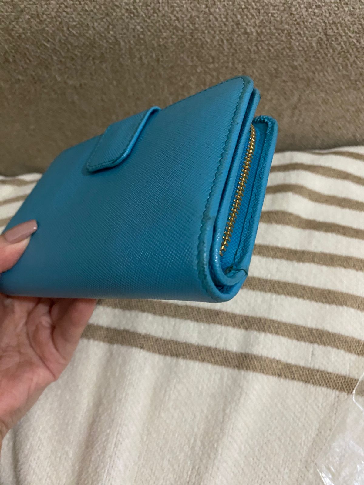 PRADA Saffiano Bi Fold Wallet