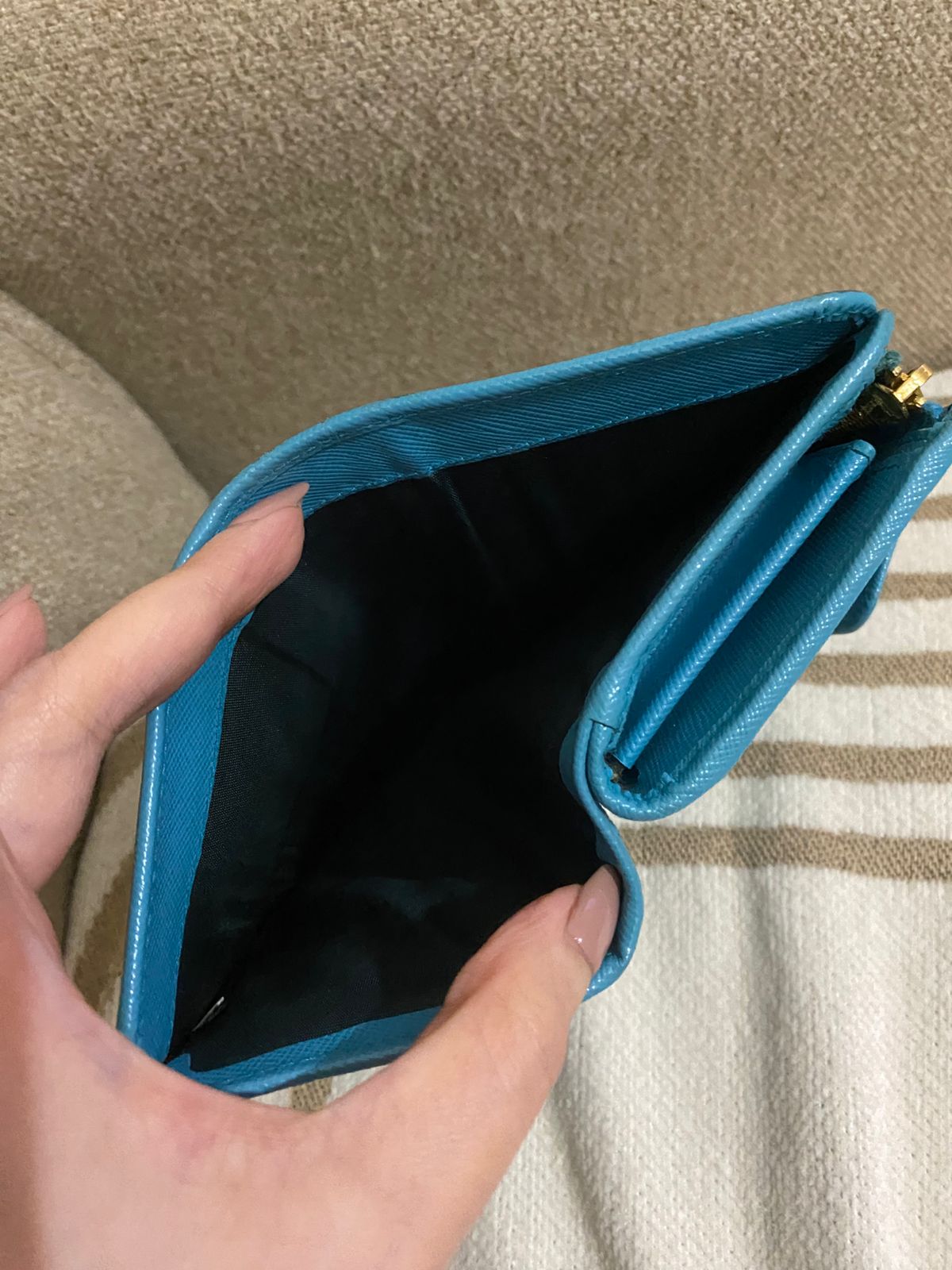 PRADA Saffiano Bi Fold Wallet