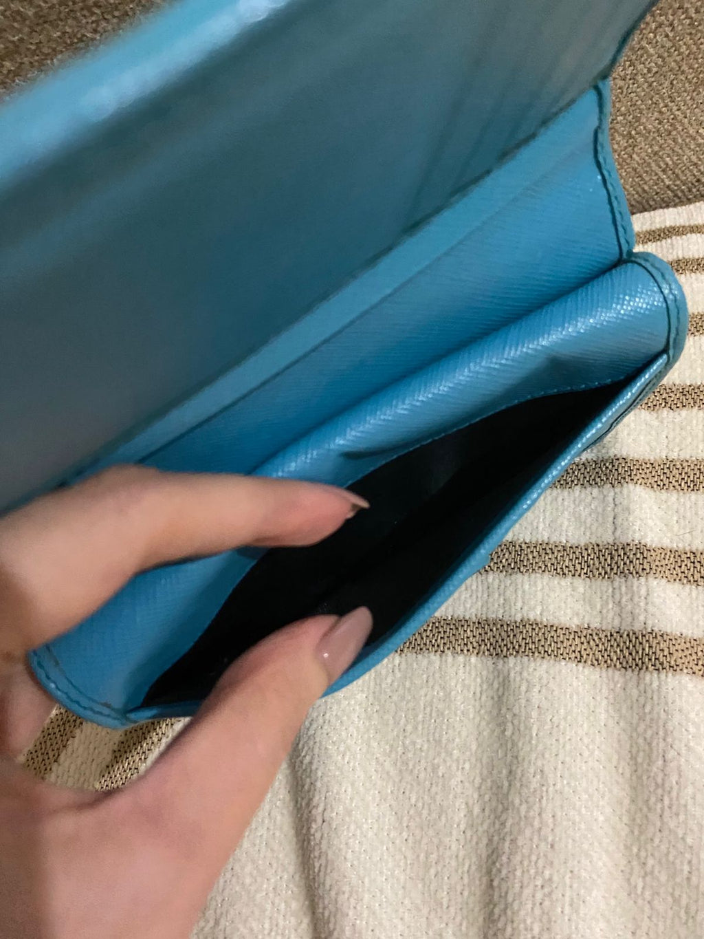 PRADA Saffiano Bi Fold Wallet