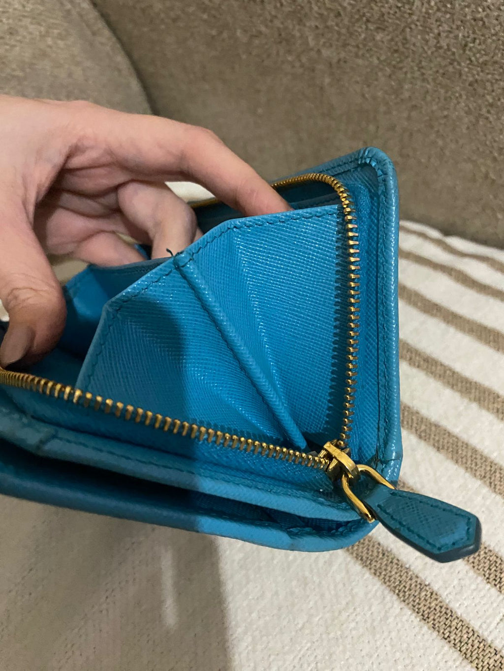 PRADA Saffiano Bi Fold Wallet