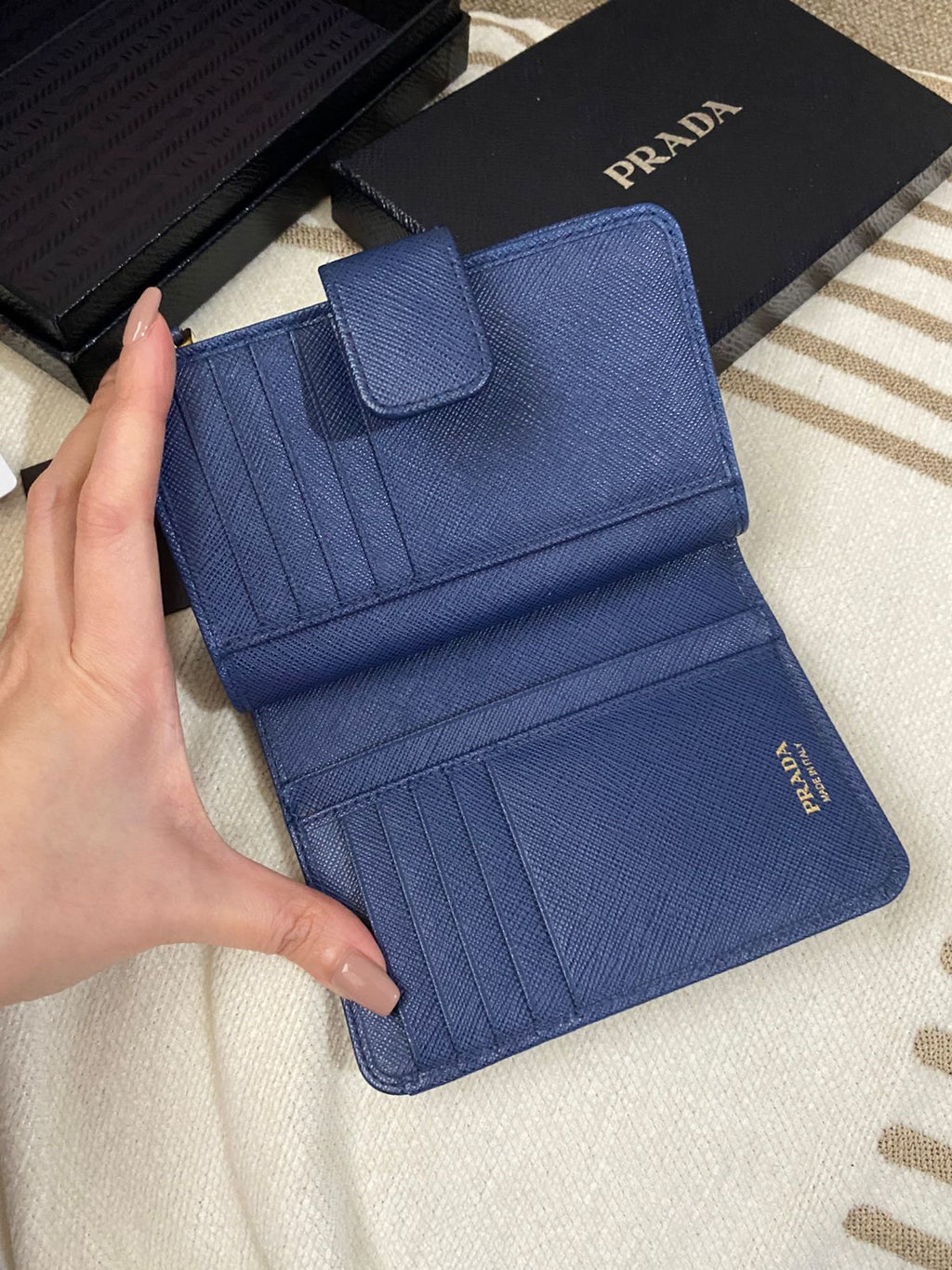 PRADA Saffiano Bi Fold Wallet