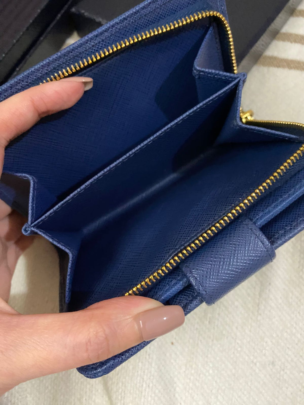 PRADA Saffiano Bi Fold Wallet