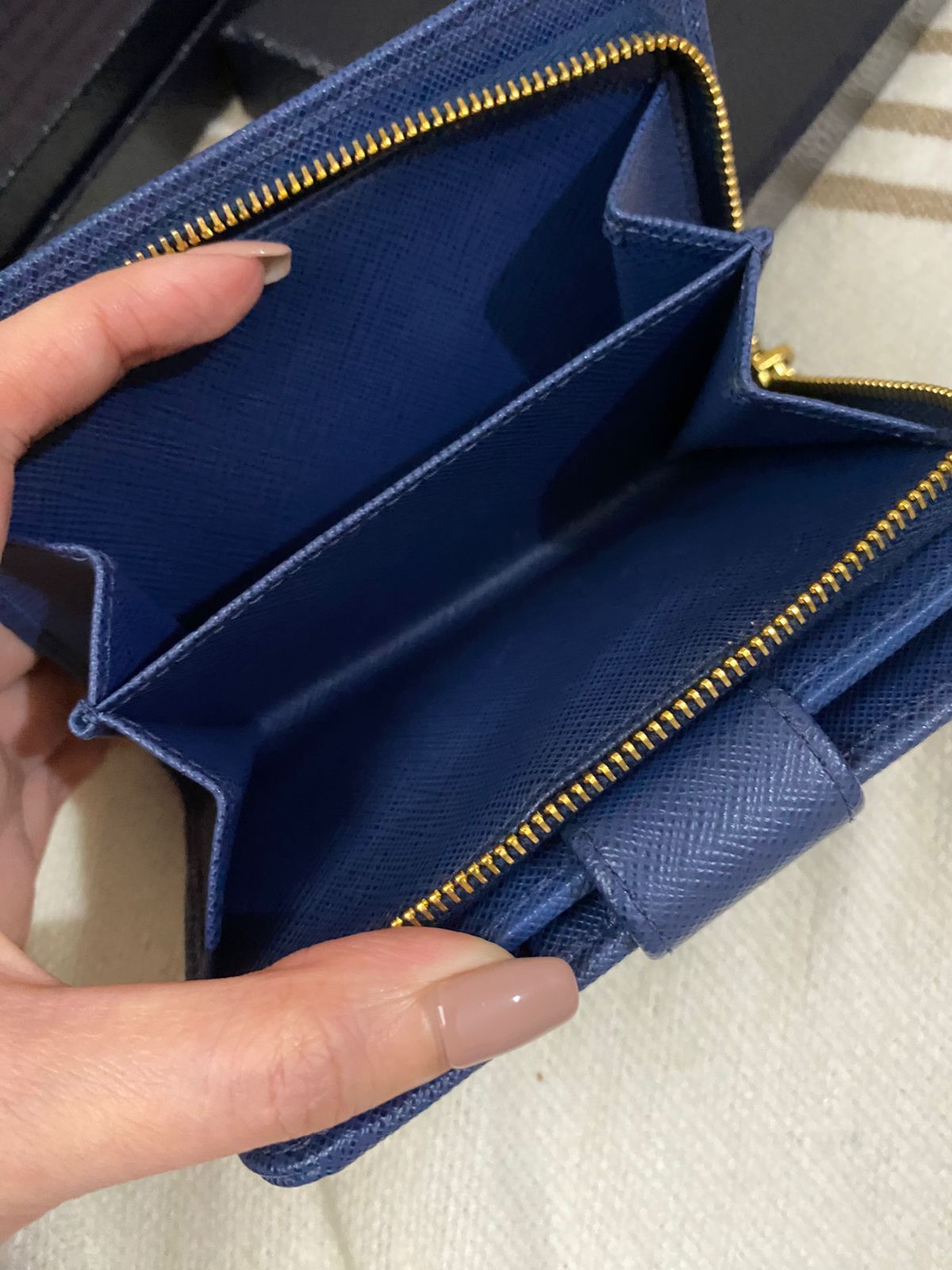 PRADA Saffiano Bi Fold Wallet