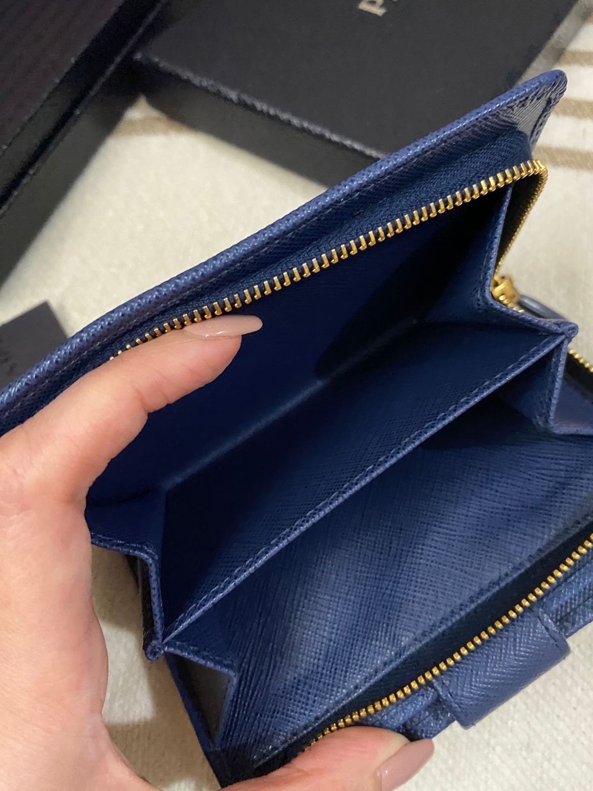 PRADA Saffiano Bi Fold Wallet