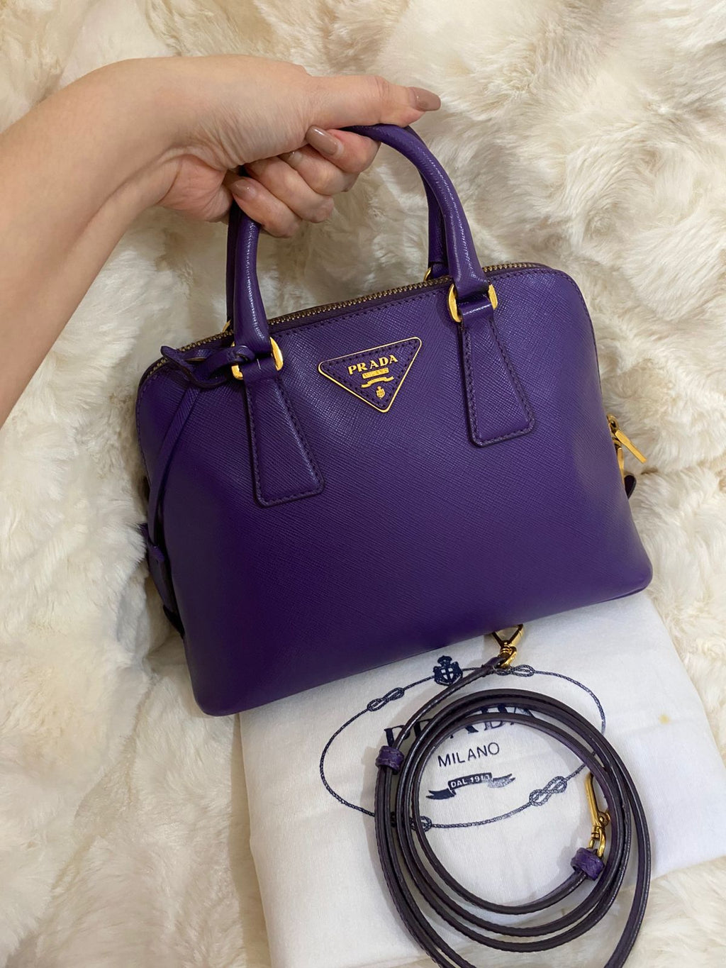 PRADA Saffiano Lux Small in Viola