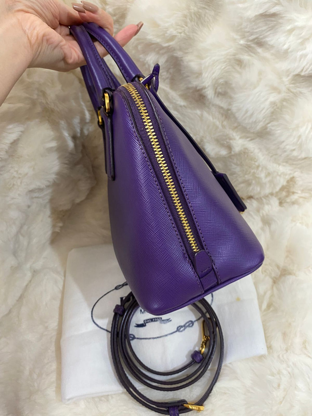 PRADA Saffiano Lux Small in Viola