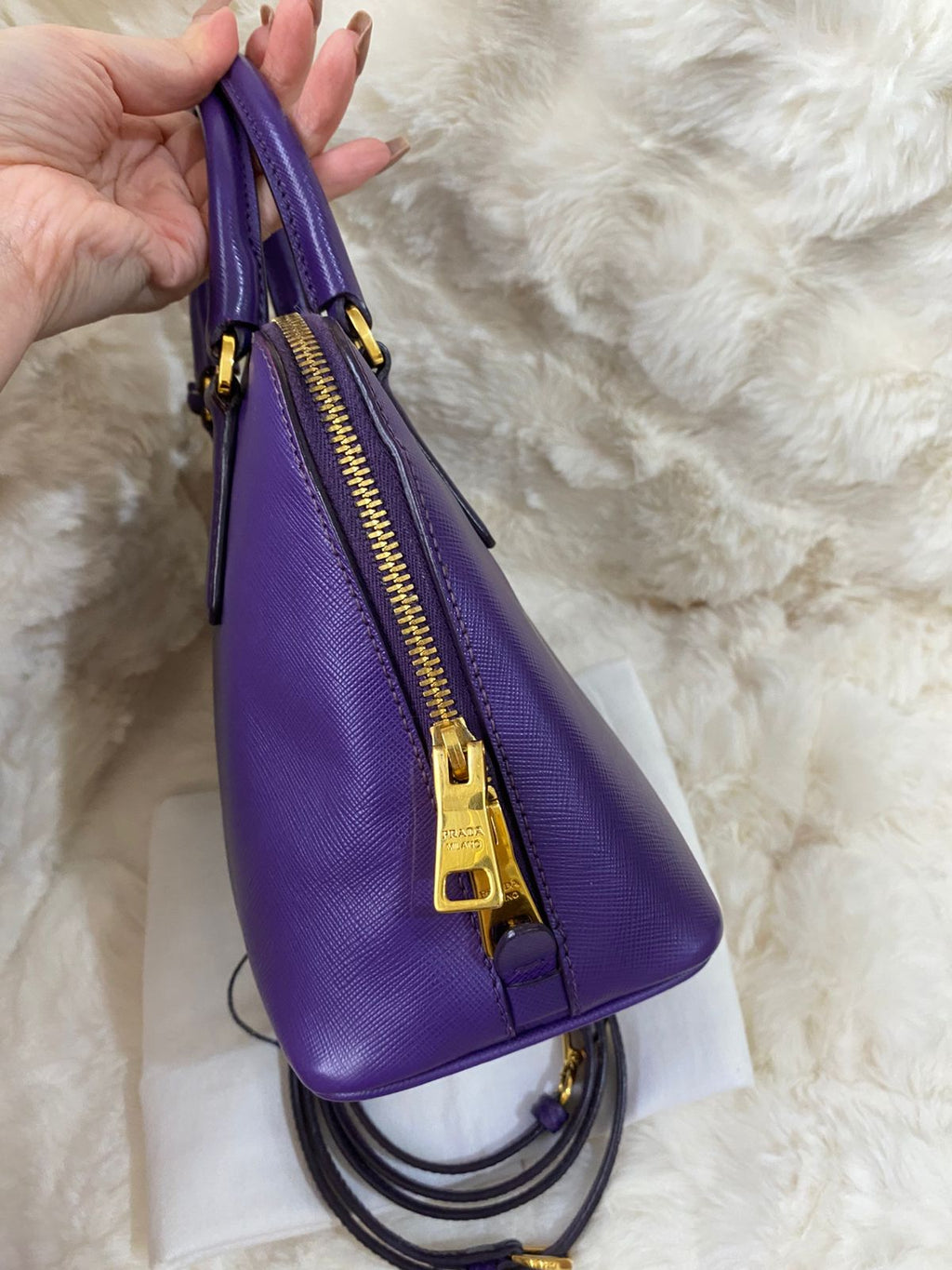 PRADA Saffiano Lux Small in Viola