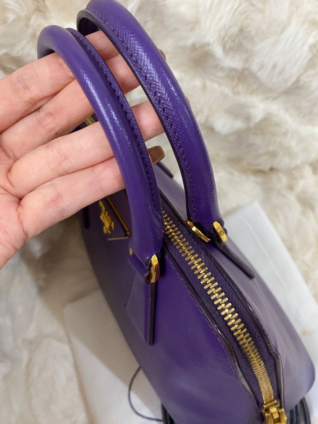 PRADA Saffiano Lux Small in Viola
