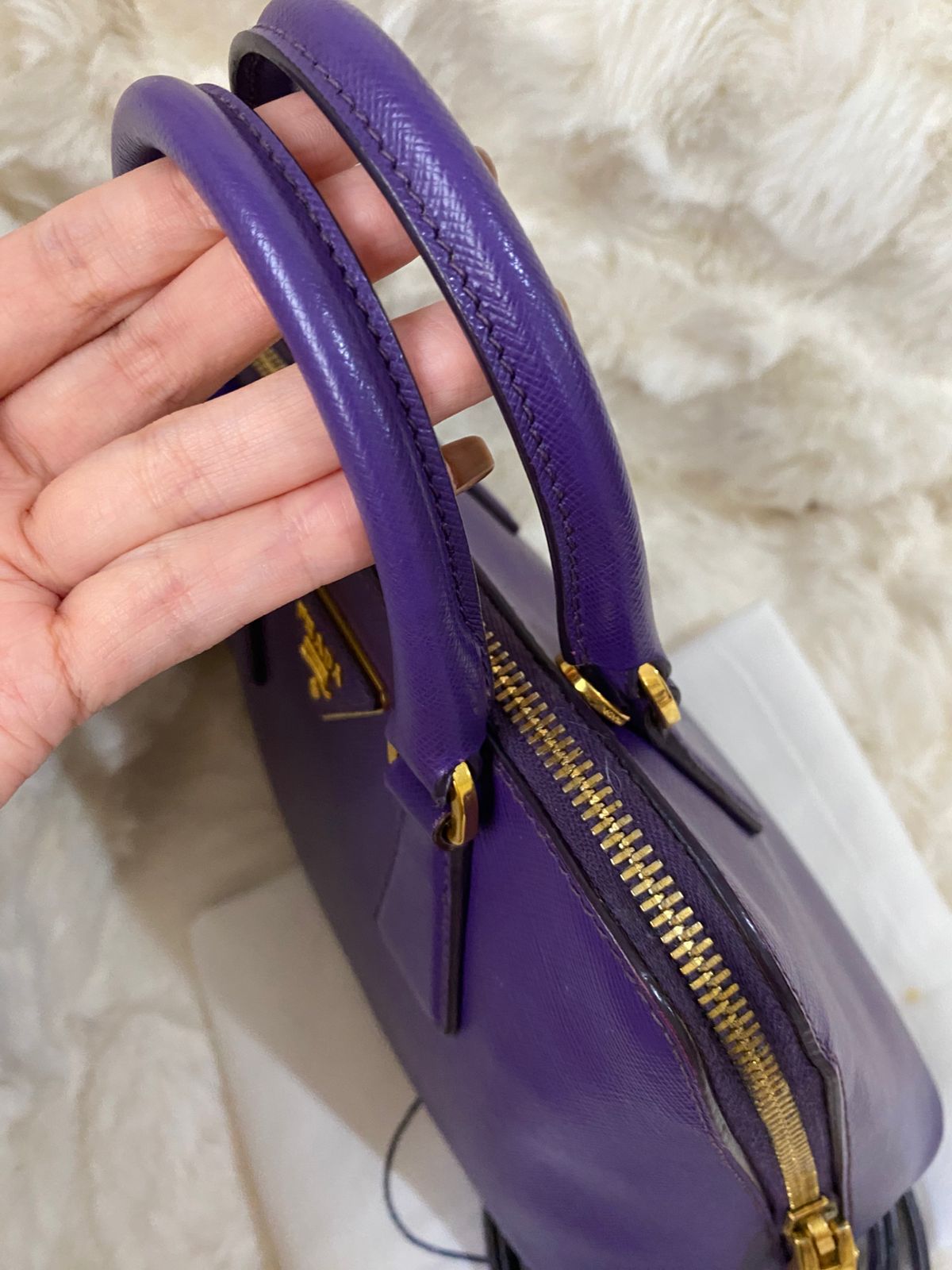 PRADA Saffiano Lux Small in Viola