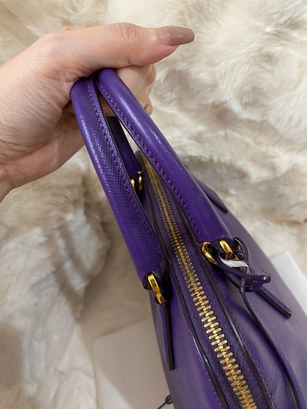 PRADA Saffiano Lux Small in Viola
